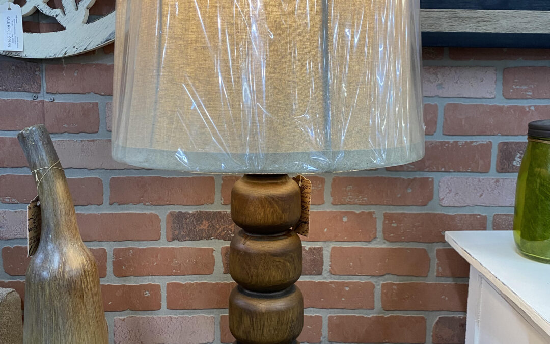 OSTL WOOD FINISH LAMP